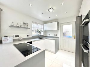 Photo 8- click for photo gallery